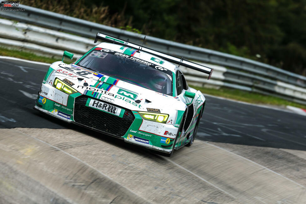 Land Motorsport durfte sich im Jahr 2016 über den Gewinn der VLN-Speed-Trophäe freuen: Der Audi R8 LMS #28, pilotiert von Christopher Mies und Connor De Phillippi, erzielte im Verlauf der Saison insgesamt drei Gesamtsiege.