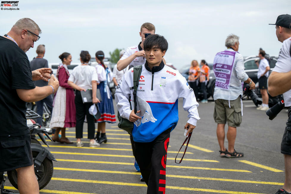 Yuki Tsunoda (Redaktion: 3) - Kann man so sehen, wir sind aber auch hier strenger, weil er ohne die bessere Strategie wahrscheinlich nicht vor seinem Teamkollegen gelandet wäre. Fairerweise muss man aber sagen, dass er den Einstopper stark umgesetzt hat.