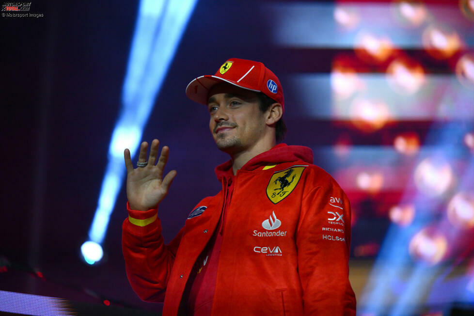 Charles Leclerc (Redaktion: 2) - Wir bewerten den Monegassen etwas besser, weil er im Grunde auf Augenhöhe mit Carlos Sainz fuhr. Der Angriff auf George Russell war mutig, dafür musste er aber beim Reifenmanagement dann bluten.