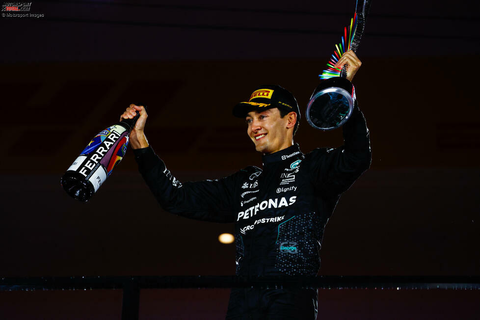 George Russell (Redaktion: 1) - Dem schließen wir uns an. Auch wenn wir glauben, dass Hamilton generell der schnellere der beiden Mercedes-Fahrer in Las Vegas war, hat Russell es souverän umgesetzt und ließ sich auch von den Angriffen Leclercs zu Beginn nicht aus der Ruhe bringen. Für uns die einzige 1!