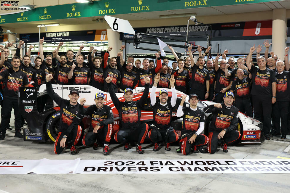Platz 1 Fahrer-Weltmeisterschaft: Kevin Estre/Andre Lotterer/Laurens Vanthoor (Porsche 963) - 152 Punkte