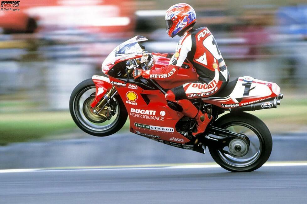 Platz 1: Ducati - In der Saison 1990 beschert Raymond Roche dem italienischen Hersteller den ersten WM-Erfolg. In den 1990ern schreibt Carl Fogarty (Foto) auf der legendären 916 die Geschichte der seriennahen Meisterschaft um und holt insgesamt vier WM-Titel (1994, 1995, 1998 und 1999).