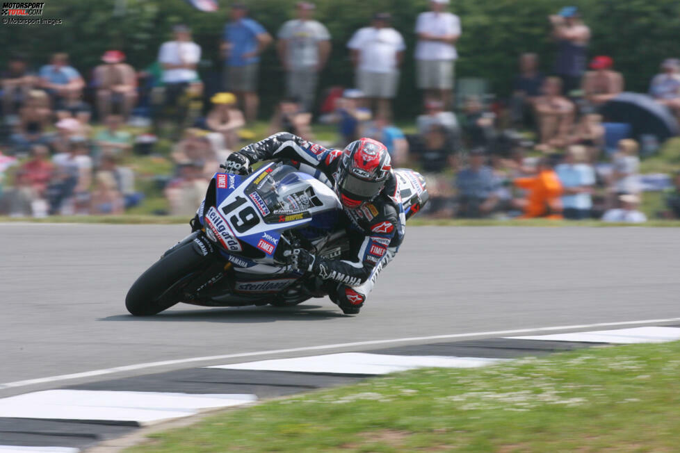 Platz 5: Yamaha - Zum ersten Mal kann sich Yamaha in der Superbike-WM 2009 über einen Fahrertitel freuen. Ben Spies kommt aus der AMA in die WSBK und setzt sich bereits im Rookiejahr durch.