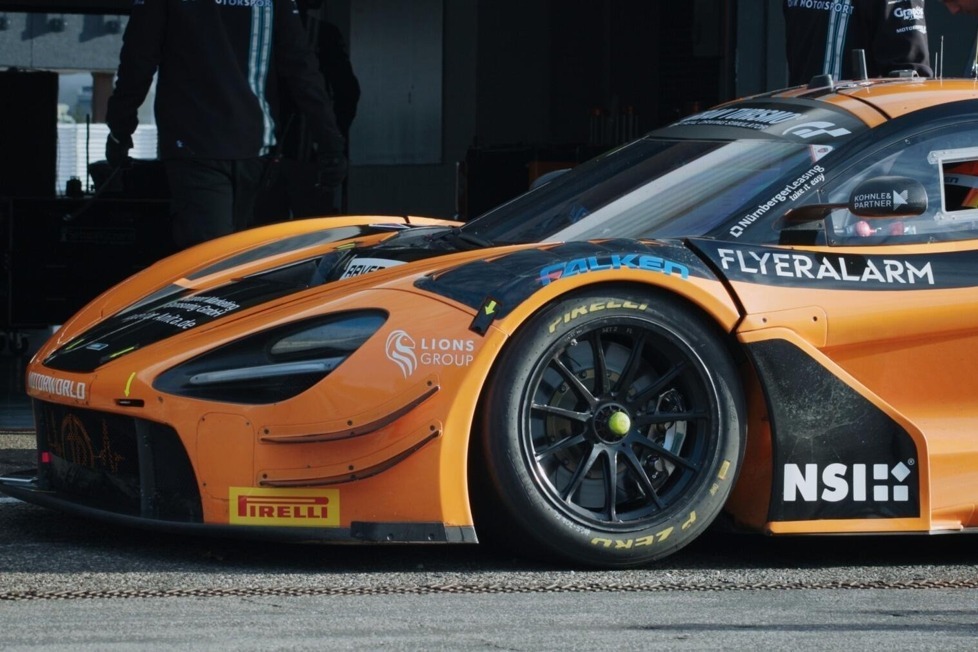 Ende November 2024 testet Timo Glock erstmals in Hockenheim für sein DTM-Comeback mit Dörr Motorsport im Jahr 2025: Einblicke eines Neubeginns