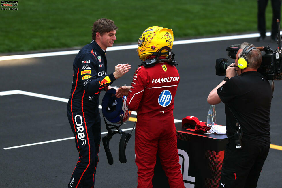 Max Verstappen (Redaktion: 2) - Vermutlich holte er wieder einmal mehr aus dem Red Bull, als eigentlich im Auto steckte. Für eine 1 fehlte uns trotzdem irgendein sichtbares Highlight. Vor allem im ersten Stint des Rennens sehr (und vielleicht zu) zurückhaltend, am Ende dann stärker.