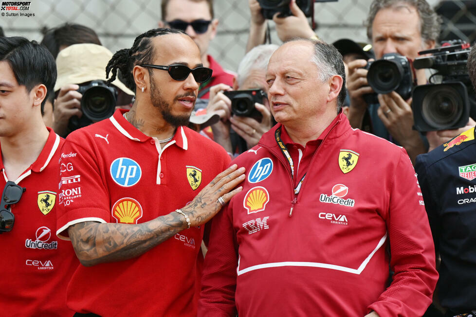 Lewis Hamilton (Redaktion: 3) - Aus diesem Grund gibt es von uns auch keine 2. Das Hauptrennen zählt für uns deutlich mehr als der Sprint, und da war er viel zu langsam - und sogar langsamer als der Teamkollege im kaputten Auto. Das gleicht dann auch der ohne Frage starke Sprint nicht mehr aus.