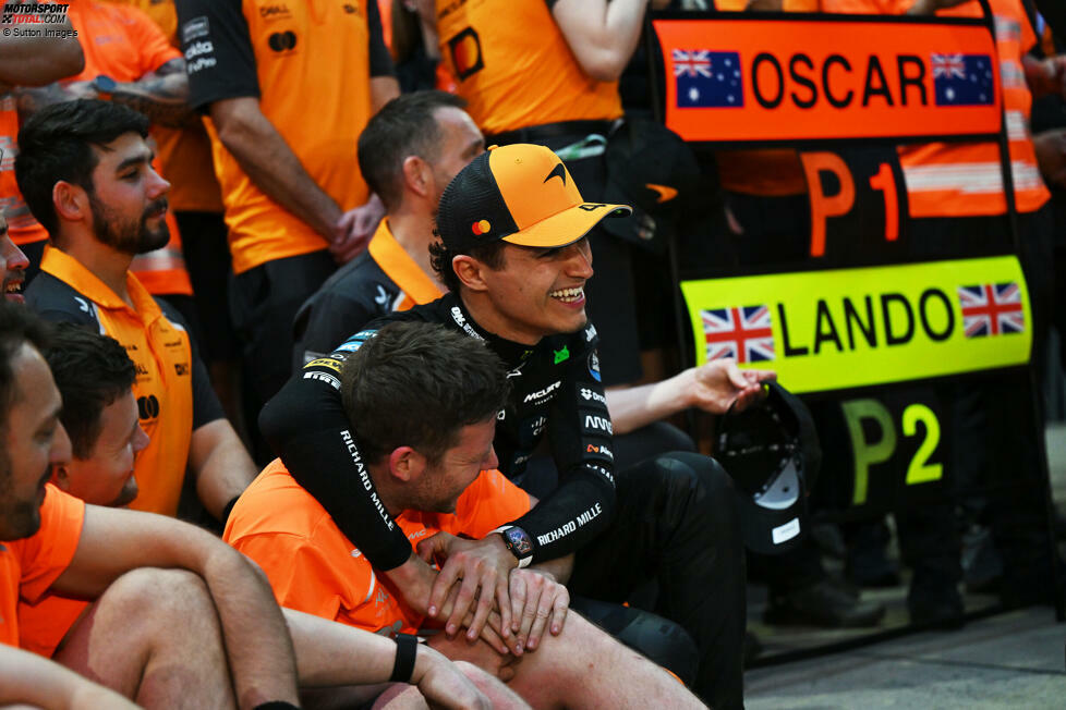 Lando Norris (Redaktion: 3) - Auch bei ihm lag die 2 auf dem Tisch, die Mehrheit der Redaktion sieht es aber wie unser Experte. Ist vor allem im Sprint deutlich unter den Möglichkeiten des McLaren geblieben, und auch im Qualifying und im Rennen konnte er seinem Teamkollegen dieses Mal nicht das Wasser reichen.