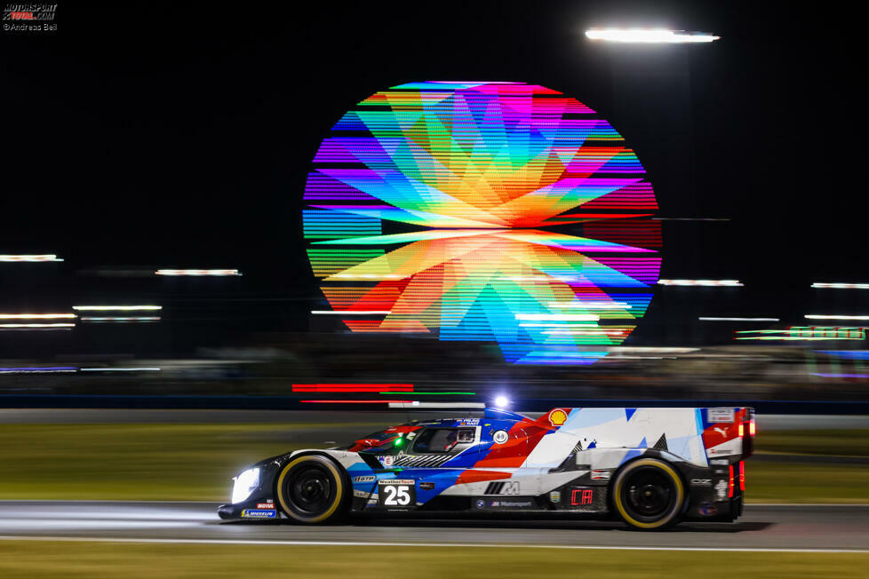 Sheldon van der Linde ist der dritte Fahrer, der in Daytona noch in der GTP-Klasse am Start war und in Bathurst ins GT3-Auto wechselt. Dort fährt er mit Augusto Farfus und seinem Bruder Kelvin van der Linde im WRT-BMW #32, was bedeutet ...