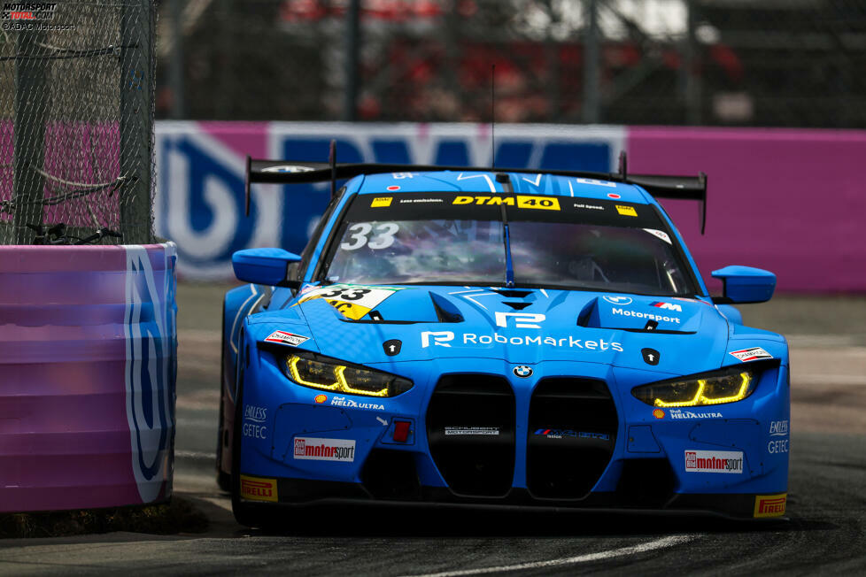 Der Poker mit einem frühen Stopp geht dank des Safety-Cars auf! 2024 pokert er im Schubert-BMW erneut und setzt trotz Regen auf Slicks.