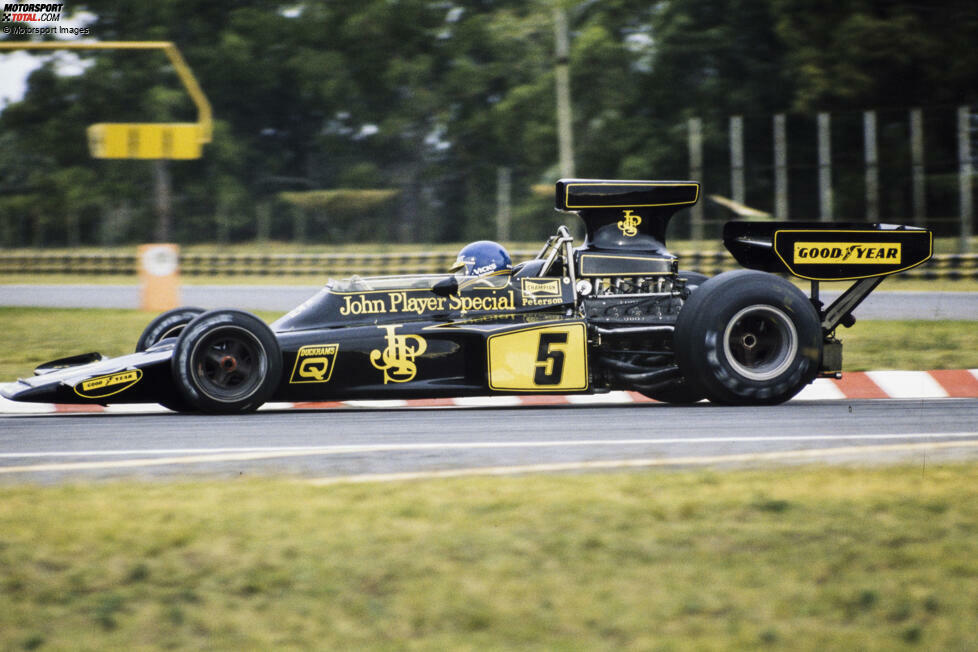 Lotus-Cosworth 72E