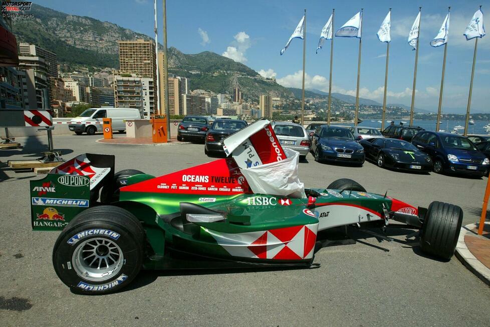 ... als das Team später das Auto zurückerhält, fehlt der Diamant noch immer. Sein Verbleib ist bis heute ein Formel-1-Rätsel!