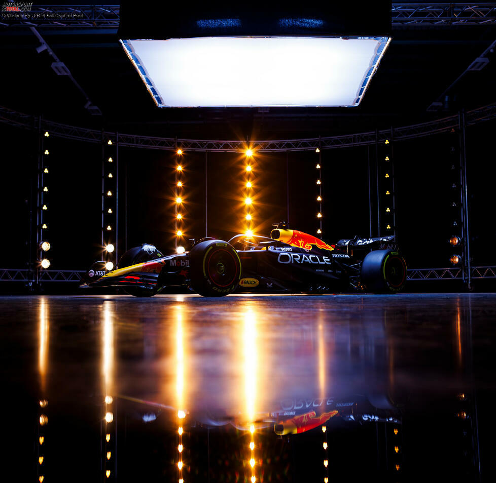 Red Bull präsentiert am 25. Februar 2025 den neuen RB21. Die Entwicklung konzentrierte sich auf eine bessere Balance, da sich der RB20 aus dem Vorjahr als schwer beherrschbar erwiesen hatte.