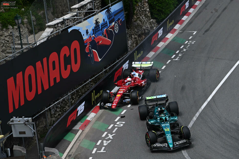 Man sieht es in dieser Aufnahme nicht, aber: Nicht nur der Ferrari ist nach dem Crash beschädigt, sondern auch der Aston Martin. Dessen Diffusor hat erheblich gelitten, während ...