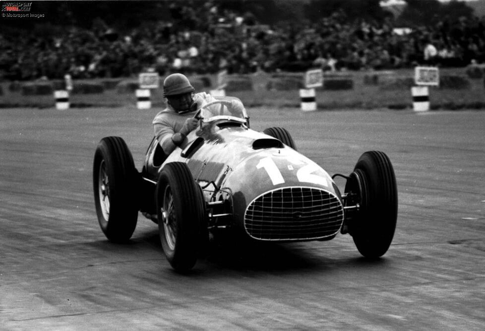 Jose Froilan Gonzalez wird für immer in den Geschichtsbüchern stehen, weil er 1951 in Silverstone der erste Sieger für Ferrari wird. Der Argentinier holt zuvor auch die erste Ferrari-Pole und durchbricht die Serie von Alfa Romeo, die erstmals in der 1950 gegründeten WM nicht siegreich sind (Indy 500 ausgenommen).