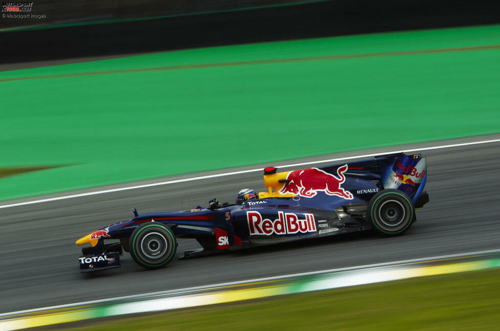 Der Energydrink-Hersteller Red Bull tritt in der Formel 1 erstmals 1995 als Sponsor auf, bevor er nach dem Kauf des Jaguar-Teams ab 2005 sein eigenes Team Red Bull Racing an den Start bringt. Sebastian Vettel wird in vier aufeinander folgenden Saisons Weltmeister (2010, 2011, 2012, 2013).