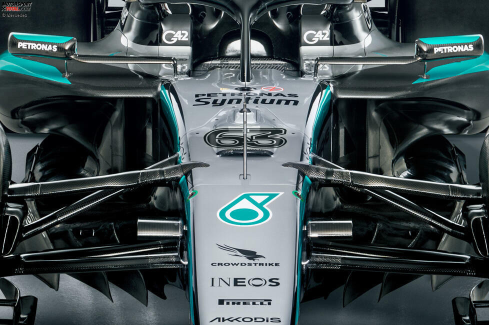 ... vor allem für die Luftleitbleche vor dem Unterboden, wo die Luft in die Venturi-Kanäle unter das Auto geleitet wird und mittels Ground-Effect den meisten Abtrieb eines modernen Formel-1-Rennwagens erzeugt.