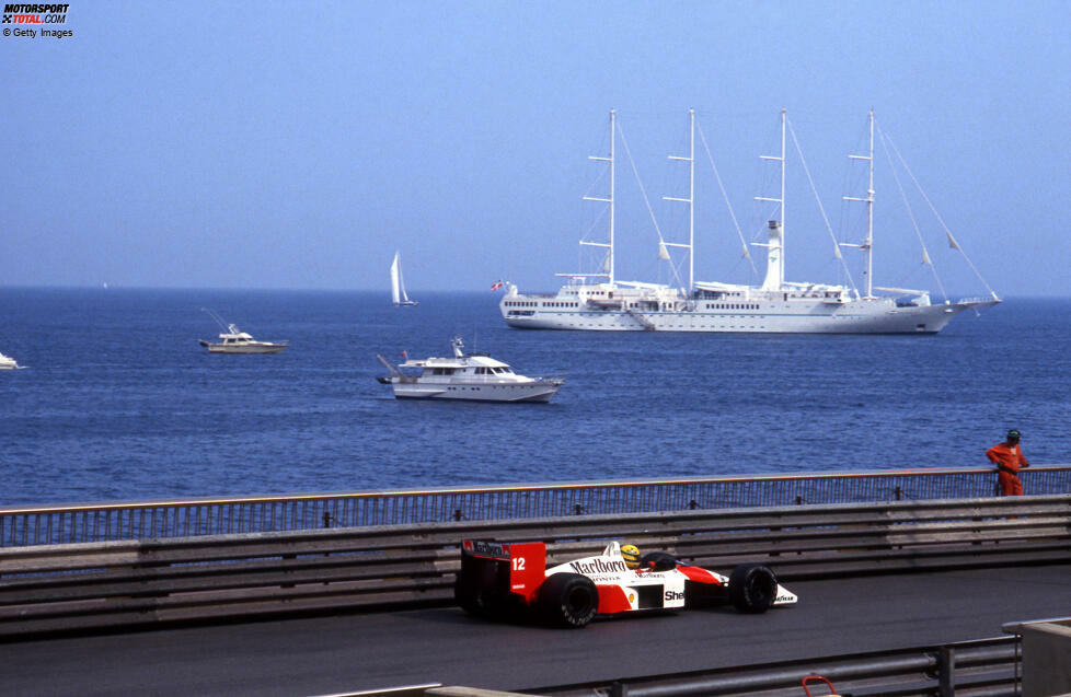 #10 Ayrton Senna (1988) - Auch McLarens Traumsaison 1988 geht schlecht los. Beim Heimspiel in Brasilien wird Senna disqualifiziert, weil er zu spät ins Ersatzauto wechselt. Rennen zwei in Imola gewinnt er dann, bevor er dann in Monaco äußert komfortabel führt und seinen MP4/4 überraschend in Portier in die Leitplanken wirft.