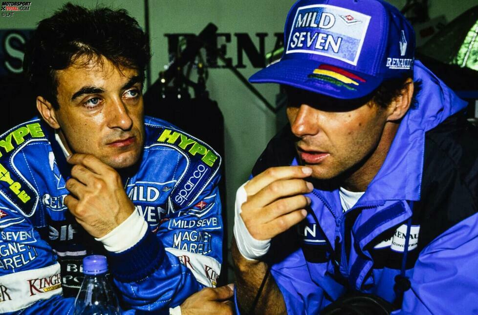 ... stürzt in den kommenden Jahren nach und nach ins Mittelfeld ab. 1996 bleibt Benetton komplett sieglos und Weltmeister wird man erst wieder 2005. Da heißt das Team nicht mehr Benetton, sondern Renault, und Alesi und Berger sind längst im Ruhestand.