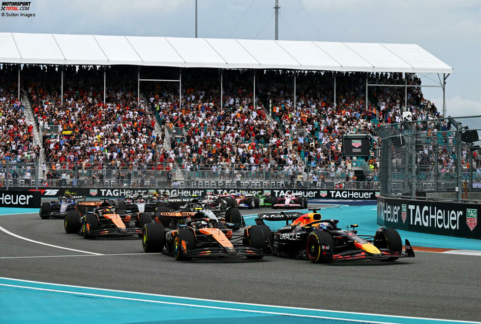 Miami: Die Pannenserie setzt sich auch im dritten Rennen in Serie weiter fort. Beim Start will Norris gegen Polesitter Max Verstappen zu viel und verliert wertvolle Positionen. Kein großer Fehler dieses Mal, aber weil Norris zu ungeduldig ist, wird er am Ende wieder nur Zweiter hinter seinem Teamkollegen.