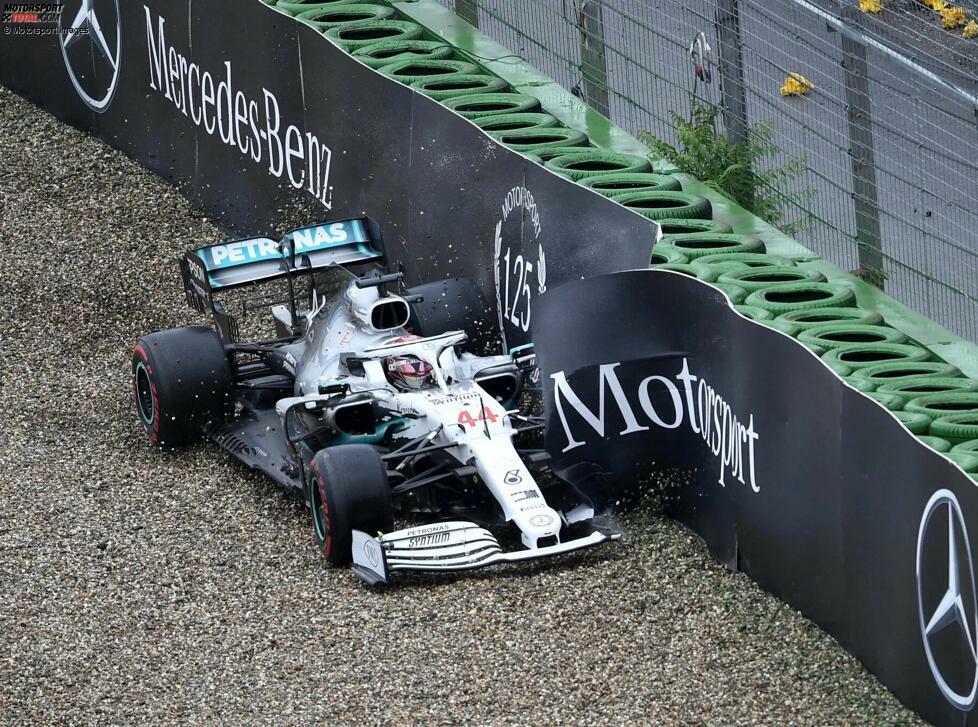 Deutschland 2019: Schon 2017 schlägt Hamilton zurück und gewinnt anschließend viermal in Folge den WM-Titel. Auf dem Weg dahin läuft allerdings nicht immer alles rund, und so ist ausgerechnet das Mercedes-Heimspiel in Hockenheim 2019 in komplettes Debakel. Eigentlich will Mercedes dort 125 Jahre im Motorsport feiern, doch ...