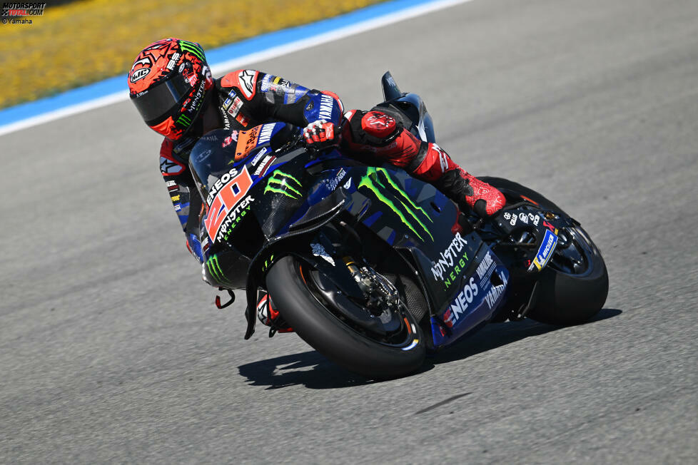 Monster Energy (aktiv: seit 2013) ist der Hauptsponsor von Yamaha und unterstützt Tech3 sowie zahlreiche Fahrer, darunter Valentino Rossi in der Vergangenheit und aktuell Fabio Quartararo.