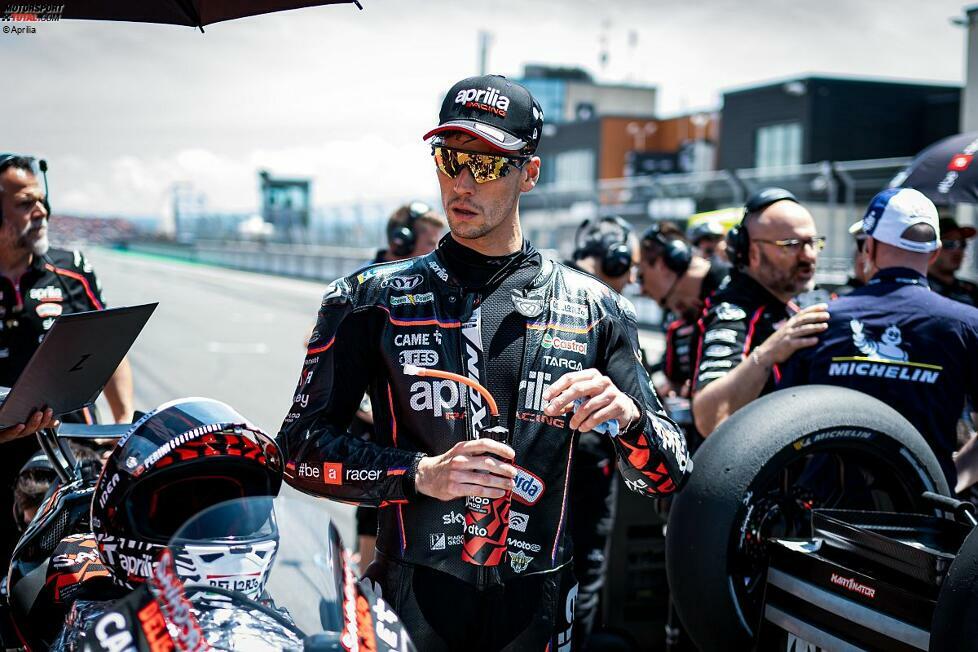 Lorenzo Savadori (Aprilia): Der Italiener kombiniert 2025 erneut seine Rolle als Aprilia-Testfahrer mit Wildcard-Einsätzen.