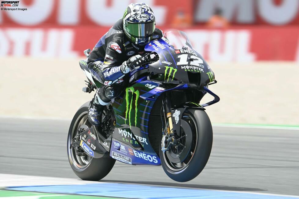 Maverick Vinales wird 2021 von Yamaha suspendiert, nachdem er beim Grand Prix von Österreich versucht hatte, sein Motorrad mutwillig zu beschädigen. Daraufhin wird der Vertrag vorzeitig aufgelöst.