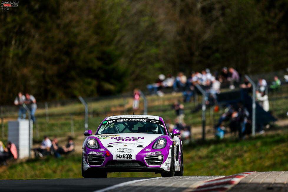 V6: Christian Büllesbach, Andreas Schettler, Lutz Rühl (Porsche Cayman S (981)) - 22 Punkte