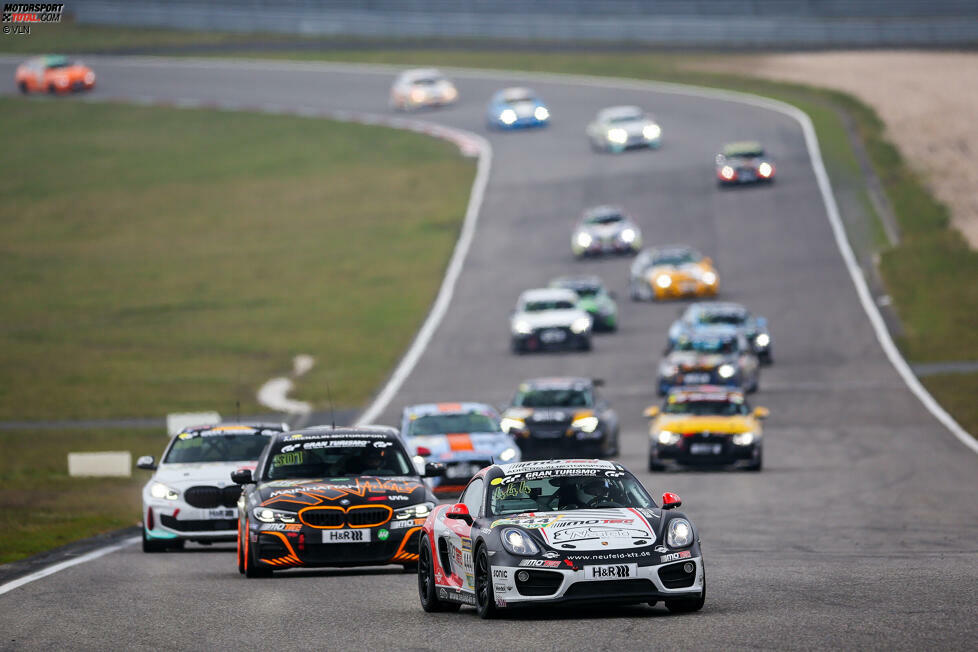 V5: Daniel Korn, Tobias Korn, Ulrich Korn (Porsche Cayman) - 27 Punkte