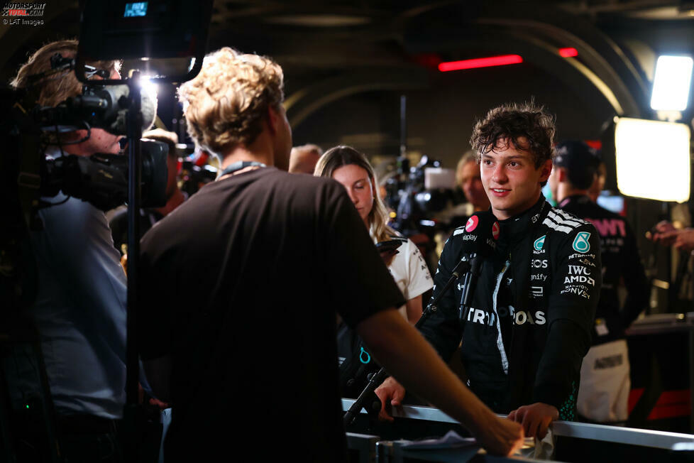 Andrea Kimi Antonelli (Redaktion: 3) - Wir sind nicht ganz so überzeugt. Wieder etwas langsamer als der Teamkollege, dazu laut eigener Aussage mit einem Fehler im Qualifying, der eine Position kostete. Trotzdem sehen wir es wie Toto Wolff, der sagt: Die Richtung stimmt.