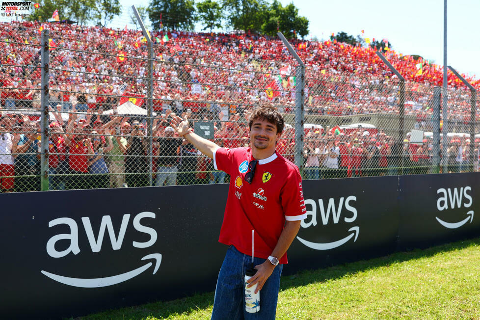 Charles Leclerc: (Redaktion: 3) - Wie beim Teamkollegen stand auch hier die 2 im Raum. Neben dem Aus in Q2 wird ihm aber zusätzlich auch noch die Aktion mit Albon am Ende angelastet. Anders als Hamilton hatte er Pech bei der Strategie, aber letztendlich landen wir auch hier bei der gleichen Note wie unser Experte.