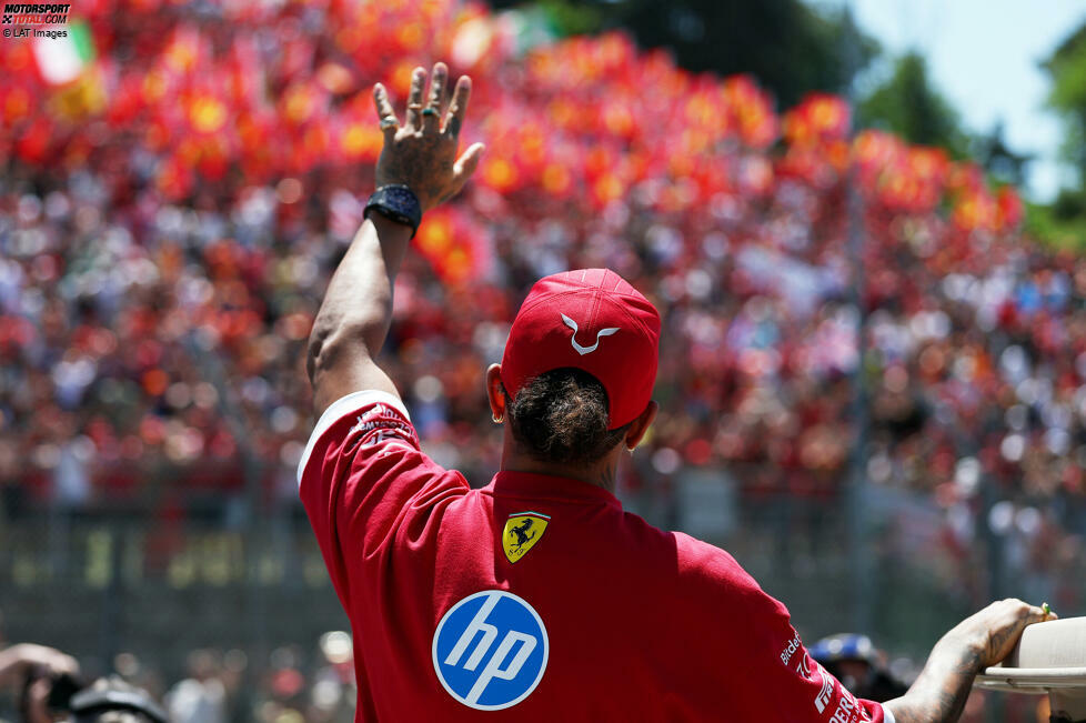Lewis Hamilton: (Redaktion: 3) - Bei uns gab es auch Stimmen für eine 2, letztendlich landen wir aber bei der gleichen Note wie unser Experte. Hauptsächlich wird auch in der Redaktion das Qualifying kritisiert. Ohne etwas Glück bei der Strategie wäre es sonst im Rennen nämlich nicht mehr so weit nach vorne gegangen.