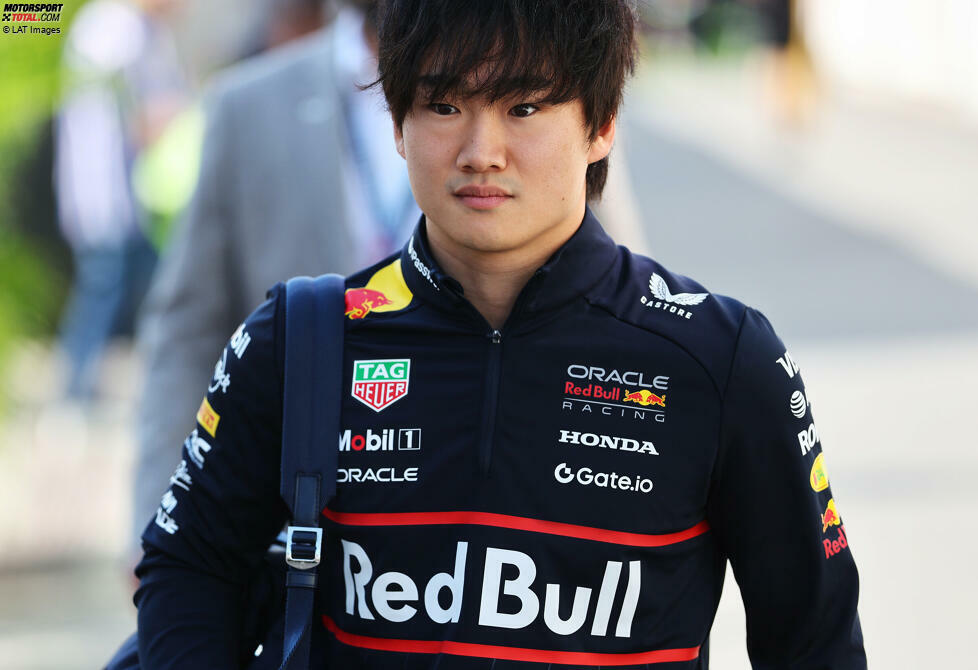 Yuki Tsunoda (Redaktion: 4) - Erneut sind wir etwas strenger. Die Strafe geht unserer Meinung nach auf seine Kappe, und in der Tat ruinierte er sich damit die Chance auf Punkte. Auch davon abgesehen im Qualifying wieder eine halbe Sekunde langsamer als der Teamkollege, das ist einfach zu viel.