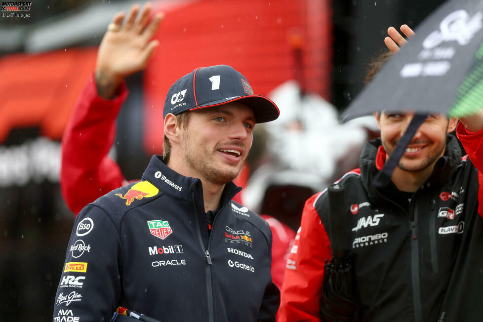 Max Verstappen (Redaktion: 3) - Auch er bekommt von uns eine schlechtere Note. Ein Redakteur hätte sogar nur eine 4 gegeben. Ja, die Pole war sensationell. Aber der Dreher hinter dem Safety-Car darf natürlich nicht passieren. Das kostete am Ende wohl ein Podium.