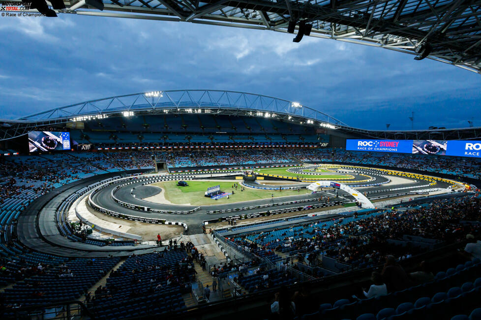 Das Race of Champions 2025 fand im Olympiastadion von Sydney auf einer eigenes angelegten Strecke statt, auf der die Fahrer in Duellen gegeneinander antraten.
