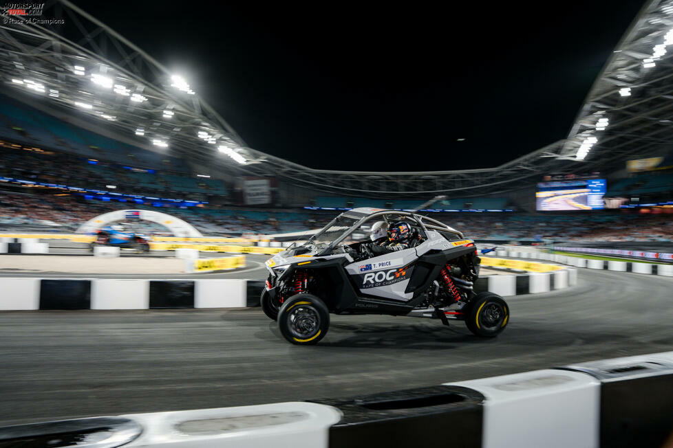 ...und ein Wüstenbuggy von Polaris. Mit diesen Fahrzeugen wurde der 