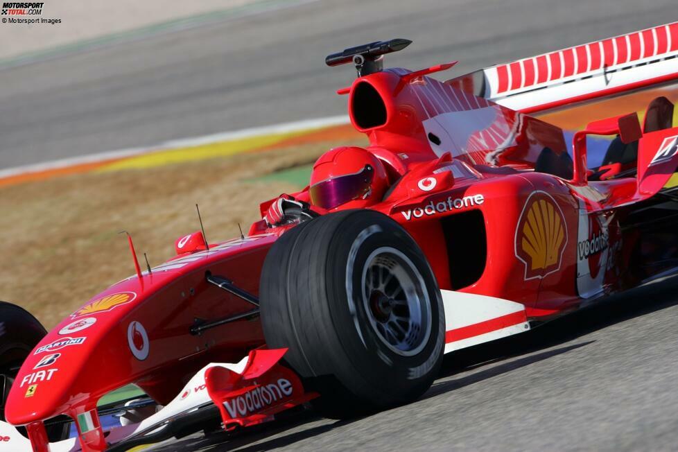 Der mehrtägige Test findet im Februar statt. Rossi pilotiert einen Ferrari F2004, ein zwei Jahre altes Formel-1-Modell, das mit Bridgestone-Reifen ausgestattet ist.