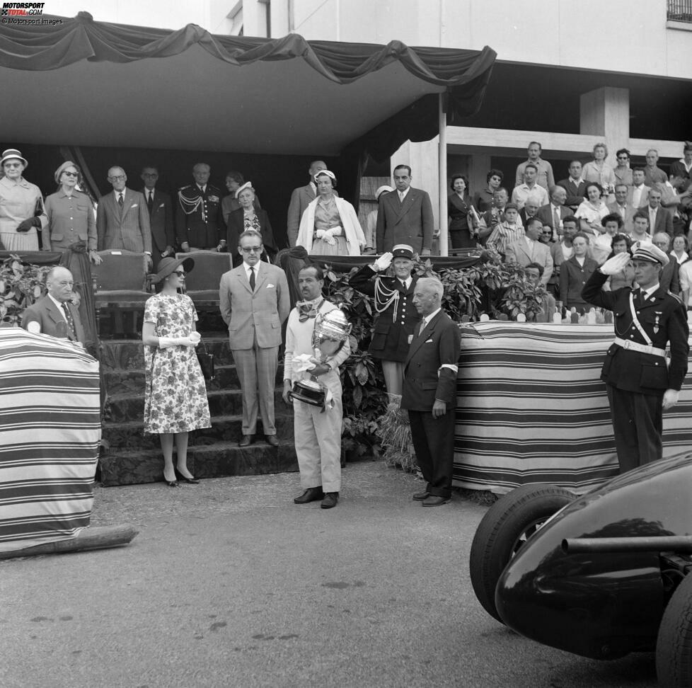 Trintignant ist zum Zeitpunkt des Sieges 40 Jahre, sechs Monate und 18 Tage alt.