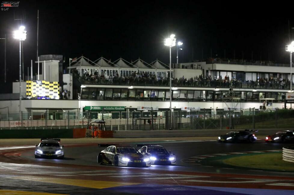 Im Jahr 2018 betritt die DTM Neuland, und das nicht nur, weil sie zum ersten Mal auf dem Misano World Circuit Marco Simoncelli in Italien gastiert. Die beiden Rennen in der Saison 2018 werden erstmals als Nachtrennen ausgetragen! 2019 kehrt die DTM noch einmal zurück, allerdings bei Tageslicht.