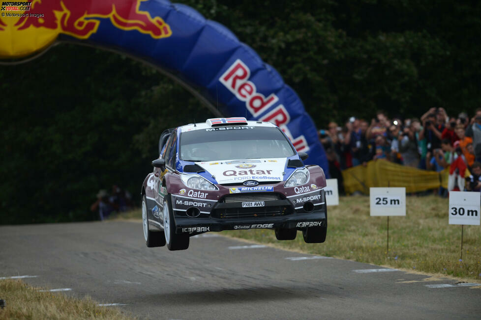 Bei Asphalt-Rallyes wird in der Regel weniger weit geflogen. An der Sprungkuppe 