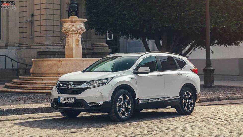 Auch Honda hat ein Elektrifizierungsprogramm gestartet. Ab Februar 2019 ist der CR-V mit Hybridantrieb verfügbar. Mit 120 Gramm CO2 pro Kilometer ist das Auto zwar noch weit weg vom EU-Grenzwert von 95 Gramm pro Kilometer, aber ein Anfang ist der Wagen auf jeden Fall.