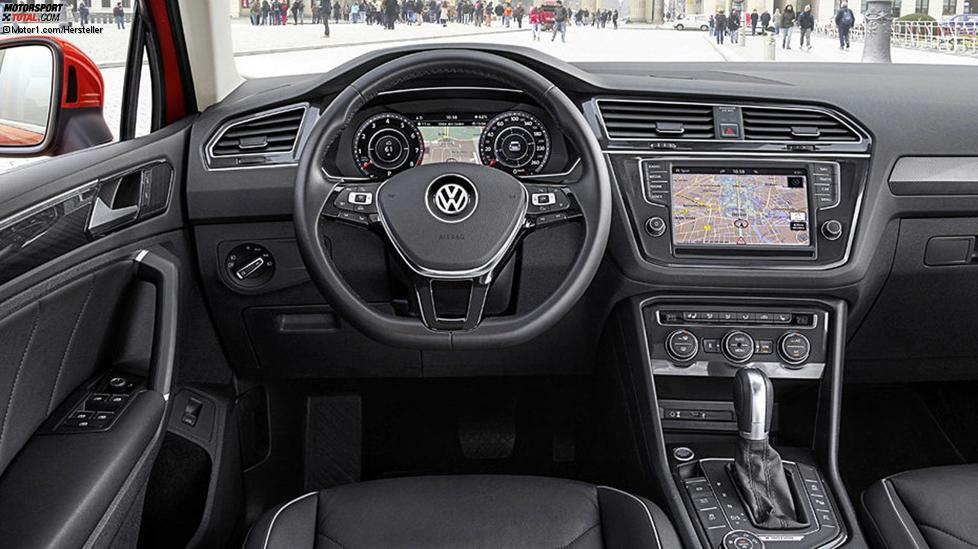 Das Cockpit des Tiguan ist durchaus auf der Höhe der Zeit. Ganz so edel wie beim Q3 aber sieht es nicht aus – sonst hätten die Designer ja auch etwas falsch gemacht. Schließlich muss die unterschiedliche Positionierung der Marken ja auch innen irgendwie bemerkbar machen. Interessanterweise schlägt sich dieser Unterschied aber gar nicht so deutlich in den Preisen nieder: Den auslaufenden Q3 gab es mit 125-PS-Turbobenziner ab etwa 29.000 Euro, bei VW zahlte man für den entsprechenden Tiguan sogar ein paar Hunderter mehr.