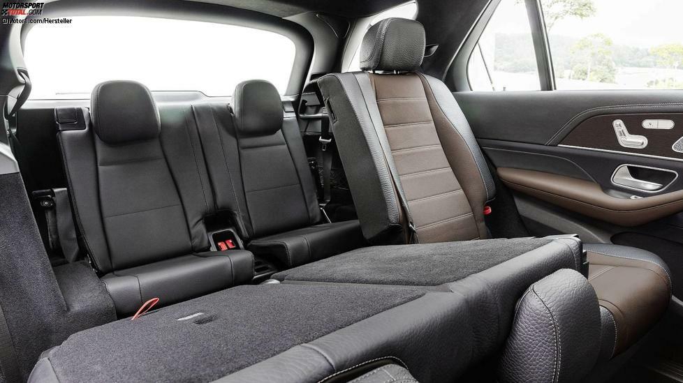 Erstmals gibt es den GLE auch als Siebensitzer. Damit zieht er mit den Konkurrenten von Audi und BMW gleich, die es ebenfalls als Siebensitzer gibt. Gleichstand! 