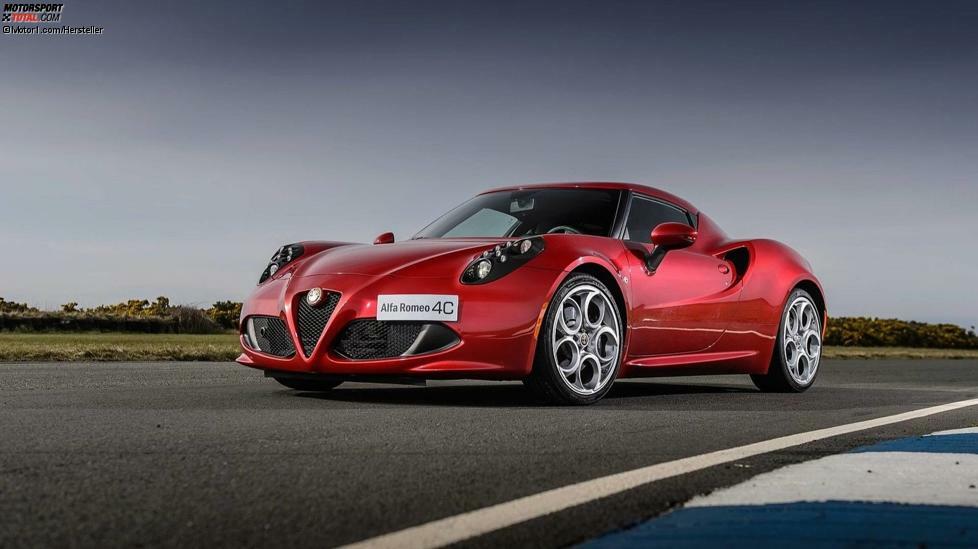 Alfa Romeo 4C: Das 3,99 Meter lange Zweisitzer-Coupé wird von einem aufgeladenen Benziner mit 240 PS angetrieben, das Gewicht liegt bei nur 1.040 Kilo. So beschleunigt der Wagen in 4,5 Sekunden von 0 auf 100 km/h und erreicht eine Höchstgeschwindigkeit von 257 km/h.