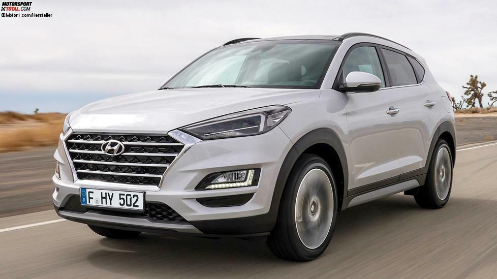 Das koreanische Doppel Hyundai Tucson/Kia Sportage hat mit 4,48 Meter ziemlich genau Tiguan-Größe. Der Kofferraum ist mit 513 bis 1.503 Liter aber kleiner – sowohl in fünf- wie in zweisitziger Konfiguration. Die Motorenpalette startet mit einem drehmomentschwachen Saugbenziner (1.6 GDI mit 132 PS und 161 Newtonmeter), darüber gibt es einen 1,6-Liter-Turbo mit 177 PS sowie drei Diesel (116, 136 oder 185 PS). Die Preise des Tucson beginnen bei 22.970 Euro (1.6 GDI).