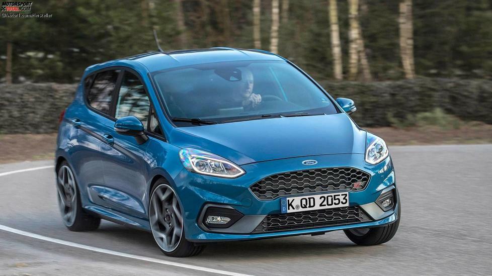 Platz eins geht an die neue Version des Fiesta ST. Darin kommt ein 1,5-Liter-Dreizylinder zum Einsatz, der tatsächlich 200 PS liefert. Aber das ist noch nicht alles, was der kleine Racker kann. Wenn nicht so viel Power gefragt ist, wird der Dreizylinder zum Zweizylinder, ein Topf wird stillgelegt. Marktstart hatte das Auto im Juli 2018.