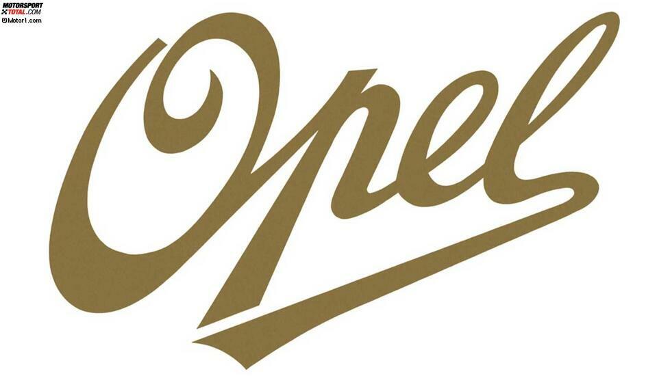 Adam Opel gründete am 21. Januar 1862 sein Unternehmen in Rüsselheim. Er fing mit Nähmaschinen an, stieg aber bald ins Fahrradgeschäft ein. Es waren aber seine Söhne, die 1899 die Opel Automobile GmbH gründeten. 1929 wurde Opel dann ein Teil von General Motors.