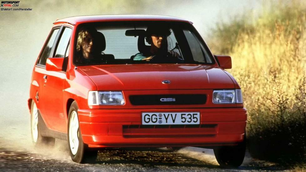 Inzwischen ist die erste Generation des Opel Corsa fast vollständig aus dem Straßenbild verschwunden. Ihr Spitzenmodell war anno 1989 der Corsa GSi mit 1,6 Liter Hubraum, 98 PS und ganz wichtig: einem Katalysator. Ob man heute überhaupt noch einer dieser kleinen GSi findet?