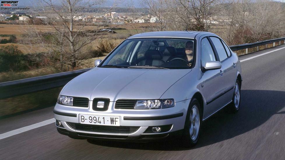 1998 stellte Seat parallel zum VW Golf IV den zweiten Toledo vor. Eigentlich hätte er ein Skoda Octavia werden sollen, doch der Legende nach befand der damalige tschechische Präsident das Auto als 