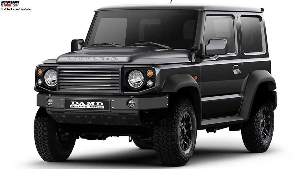 Der japanische Tuner DAMD macht mit dem neuen Jimny das Naheliegende: Er verpasst der kleinen Offroad-Ikone den Look großer Offroad-Ikonen.
Hier sehen Sie einen verblüffend realistischen Land-Rover-Defender-Style mit Anpassungen bei Kühlergrill, Stoßstangen und Unterfahrschutz im Stile der britischen Legende. Aber das ist noch nicht alles ...